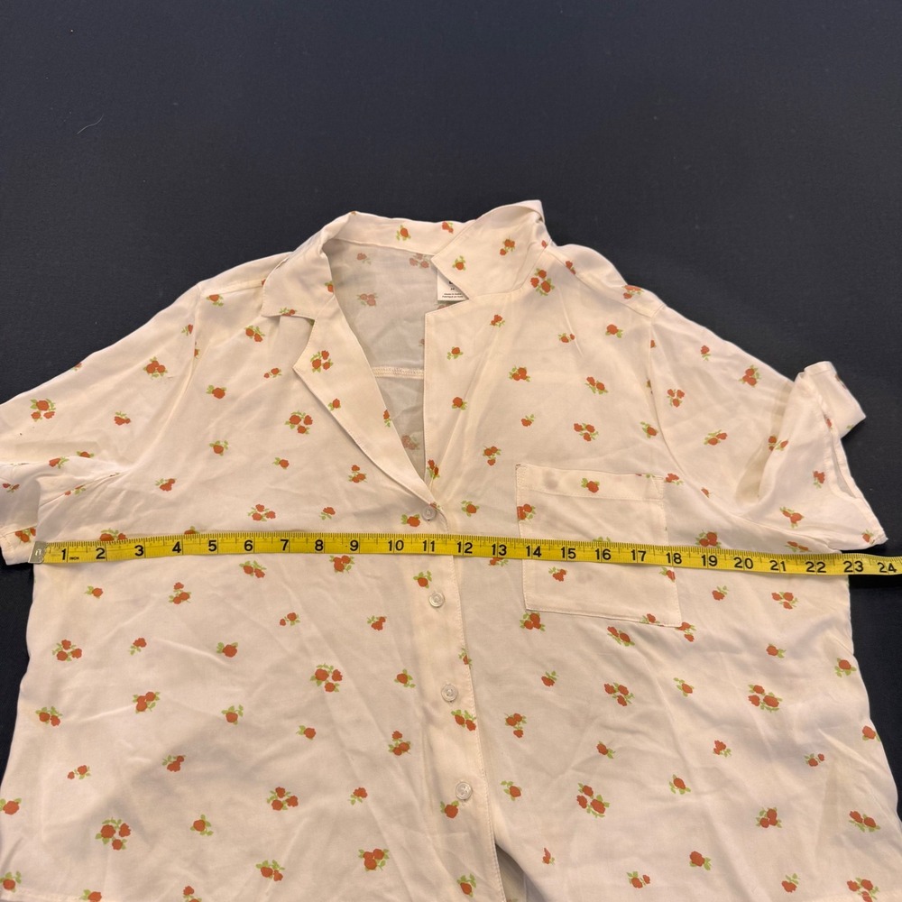 Abound Strawberry Floral Print Blouse Ecovero Viscose Cream Farmers Market Sz M - Picture 9 of 10